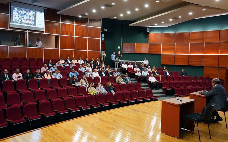Dialoga Jorge Reséndiz sobre la reforma con jueces de todo el estado
