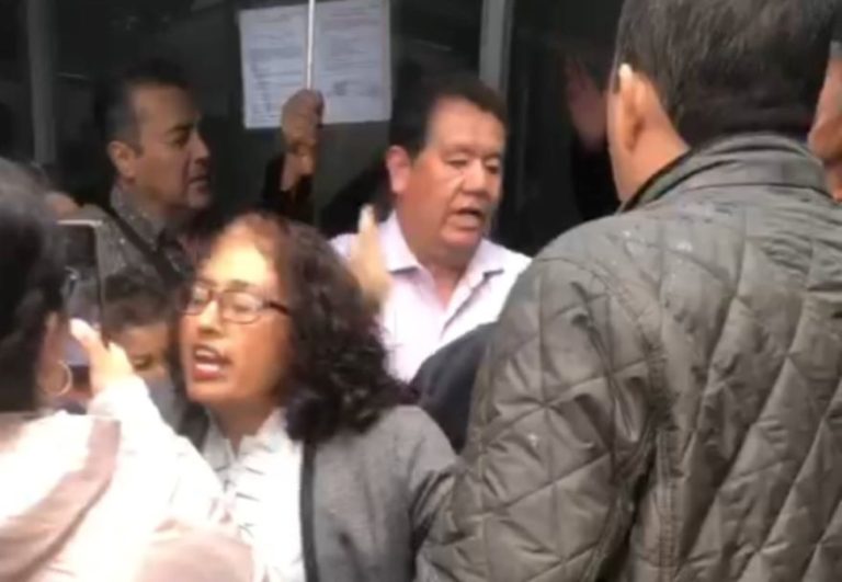 Increpan trabajadores de la D-III-6 a presunto nuevo líder impuesto por dirigencia espuria del SNTE