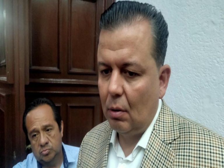 Estancadas las negociaciones para la distribución de Comisiones en el Congreso, revela Guillermo Valencia