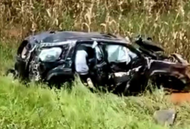 Volcadura de camioneta deja tres muertos en la autopista México-Guadalajara