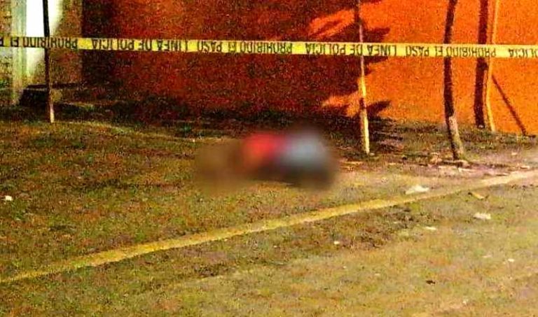 Taxista es asesinado a balazos en Apatzingán