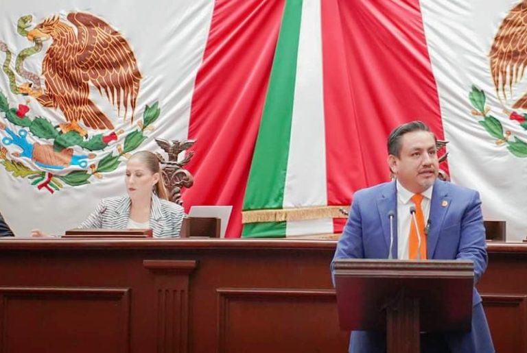 Reforma al Poder Judicial representa duro golpe al equilibrio de poderes en México: Víctor Manríquez