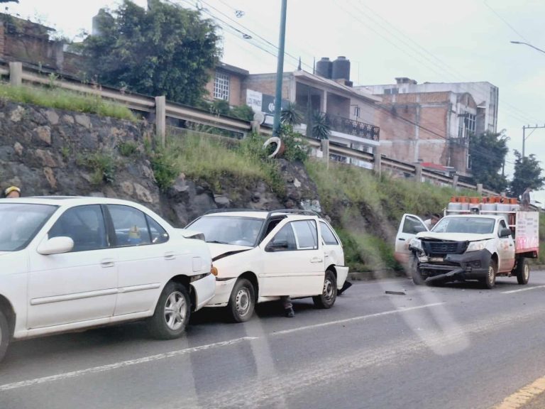 Se registran varios accidentes vehiculares en la Avenida Madero Poniente de Morelia