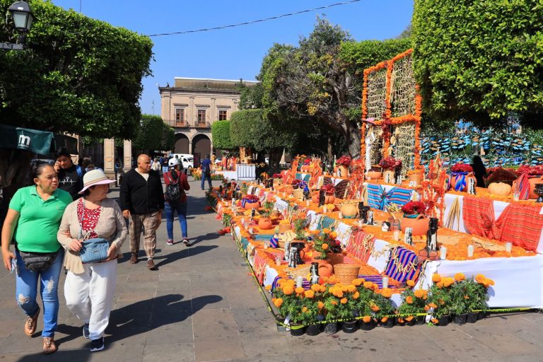 Morelia impresiona por la tradición de Noche de Muertos