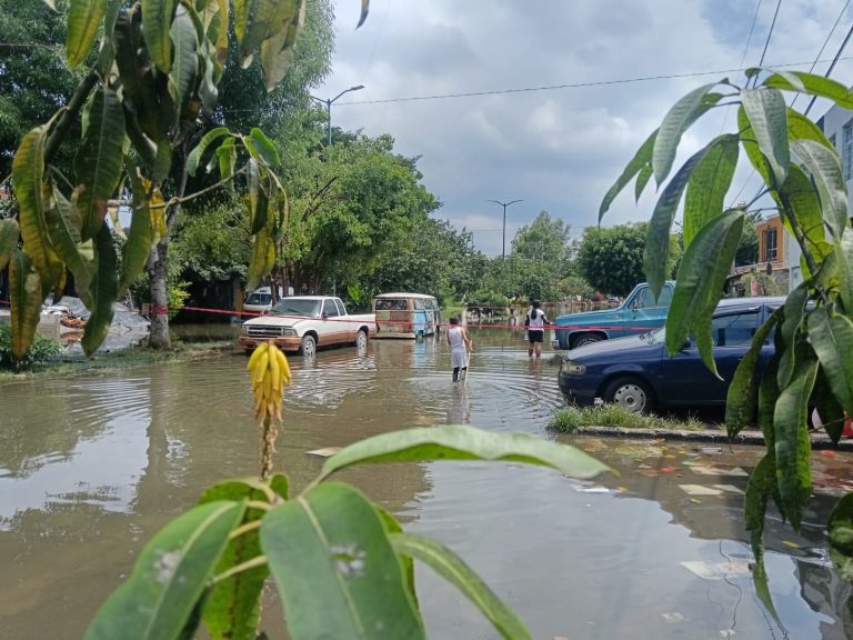Afectaciones en su salud y daños materiales en sus viviendas por inundaciones en colonias acusan morelianos