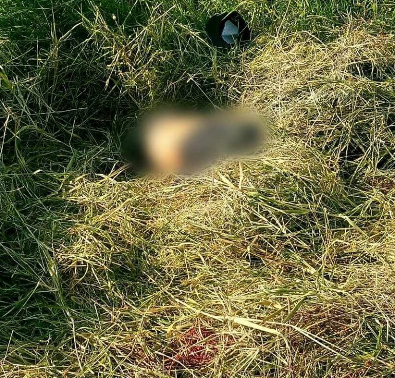 Joven muere en aparente accidente de motocicleta, en Tangancícuaro