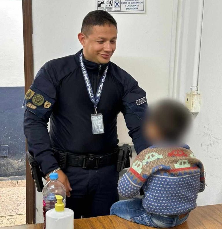 Guardia Civil localiza a niño extraviado, en Morelia