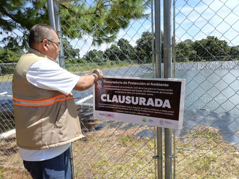 Clausuran autoridades olla de agua en Erongarícuaro