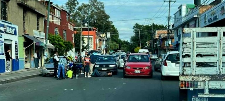 Se registran 2 percances vehiculares en distintos puntos de Morelia; 2 motociclistas quedan heridos
