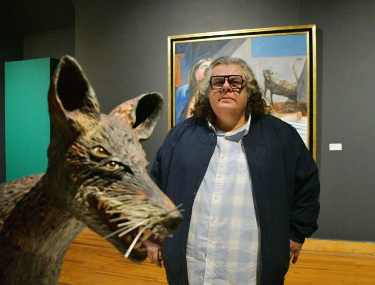 Inaugura Secum La bestial delicadeza del tapatío Víctor Hugo Pérez
