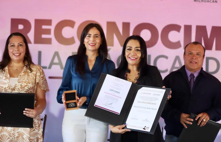 Reconoce SEE labor de más de 54 mil docentes michoacanos
