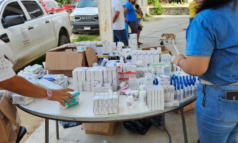 Gobierno de Michoacán acerca servicios de salud y bienestar a El Coire y Faro de Bucerías