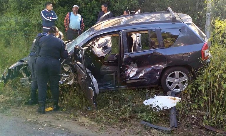 Siete lesionados en choque múltiple ocurrido en Chilchota