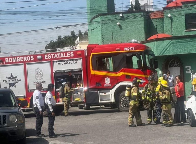Bomberos atienden reporte de fuga de gas en el Banco de Sangre