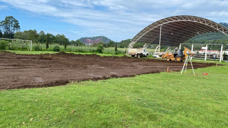 Se construyen canchas de fútbol en 40 municipios como estrategia para prevenir el delito