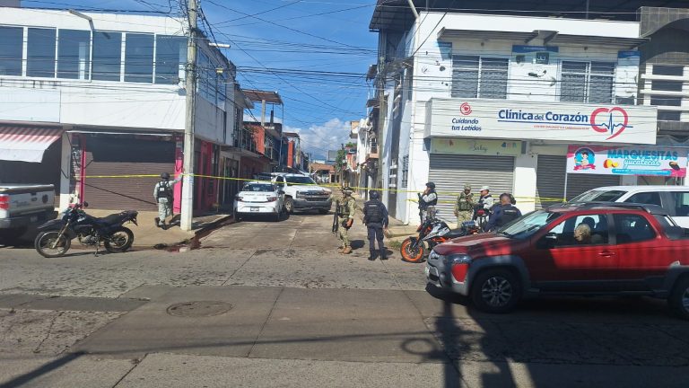 Asesinan a balazos a taxista en la colonia El Colorín de Uruapan