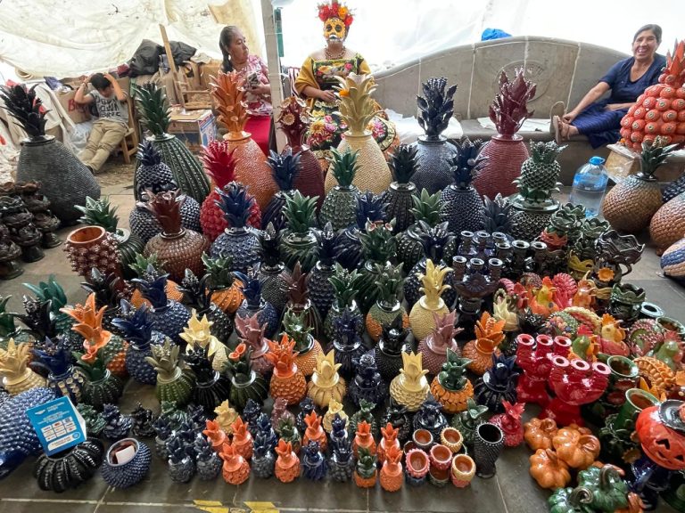 Pátzcuaro realizará su tianguis artesanal con motivo de la Noche de Muertos