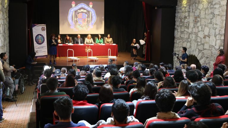 Inauguran mesa de diálogo «La escucha de la discapacidad, las barreras de la inclusión, en la UMSNH
