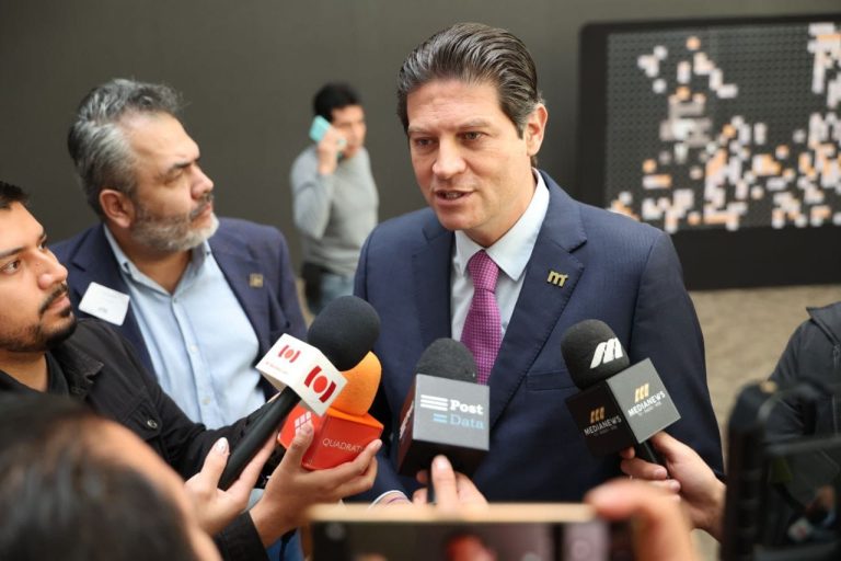 Morena los está engañando: Alcalde
