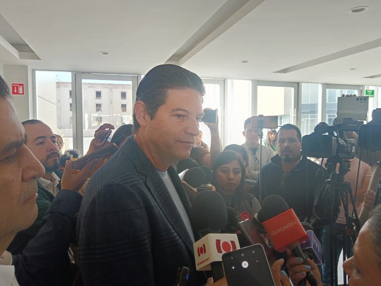Defiende alcalde visitas al interior del estado