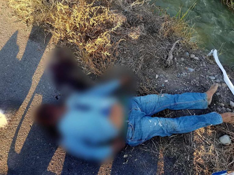 Motociclista muere al derrapar su moto en carretera de Parácuaro