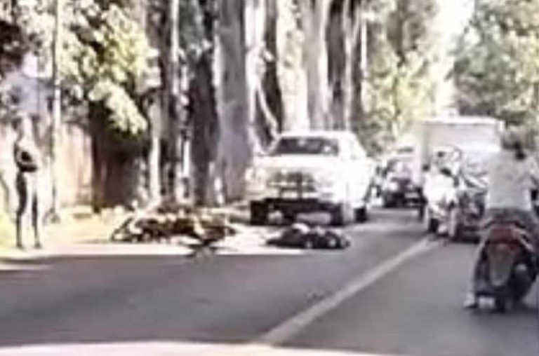 Mujer queda herida al sufrir accidente de moto en Pátzcuaro
