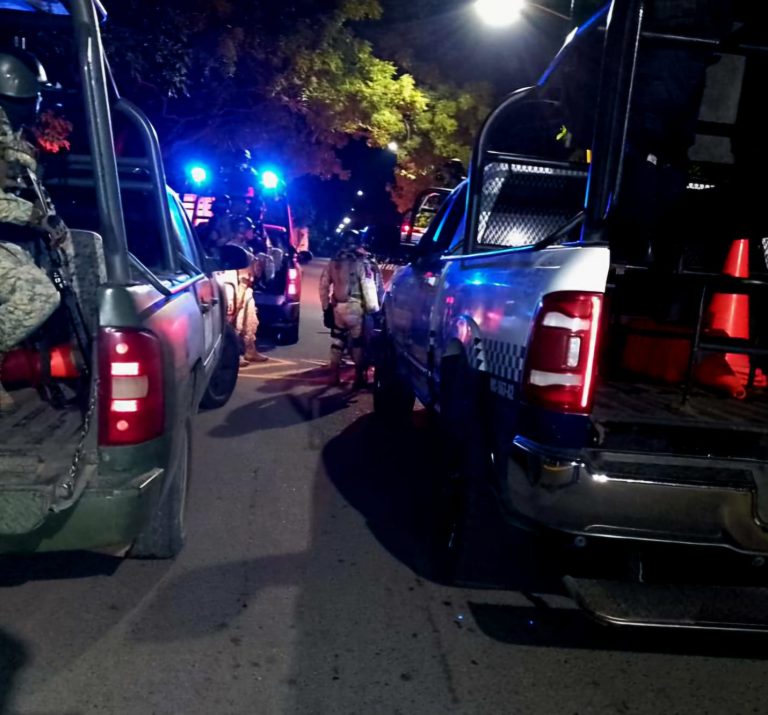 Se enfrentan grupos criminales en Parácuaro; hay civil un herido por bala perdida