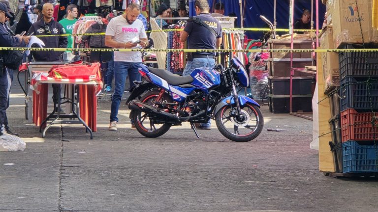 Presunto pistolero muere en hospital tras ser baleado en las inmediaciones del Mercado Hidalgo