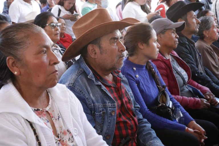 Como parte del programa Refami entregan visas a adultos mayores de 10 municipios de la región Oriente