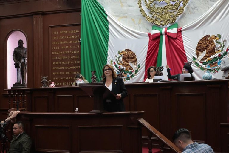 Sin cambios, aprueban diputados reforma universitaria        