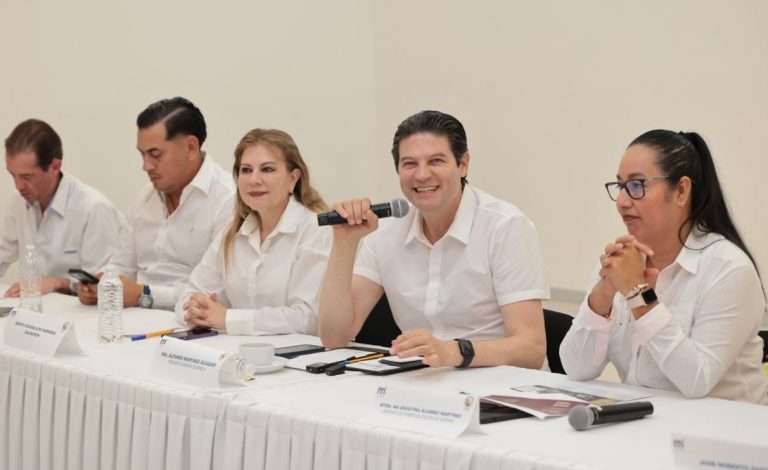 Promueve Alfonso Martínez, mayor inversión para el desarrollo