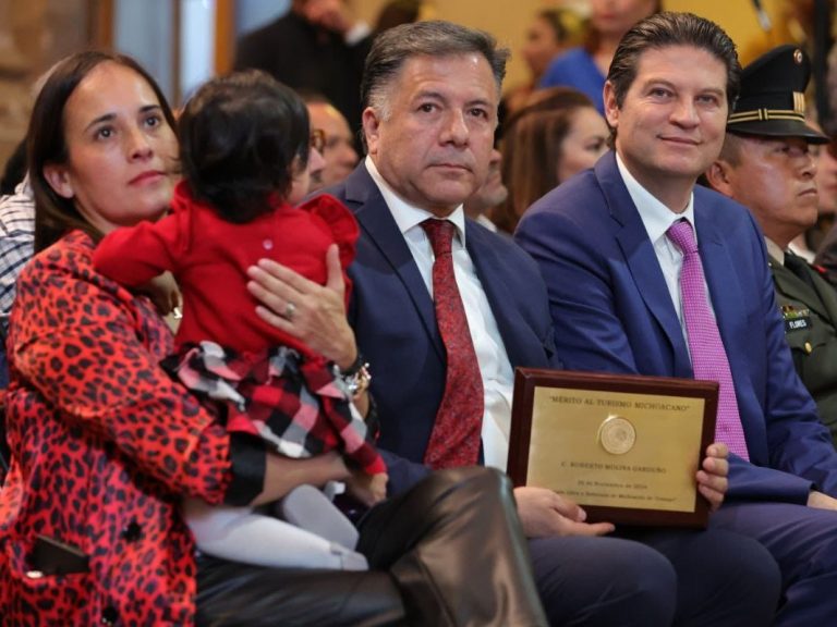 Reconoce Alfonso Martínez, al gremio turístico de Michoacán