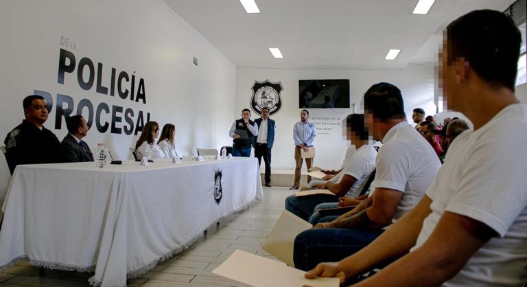 Jóvenes en proceso de internamiento aprenden oficios para reintegrarse a la sociedad