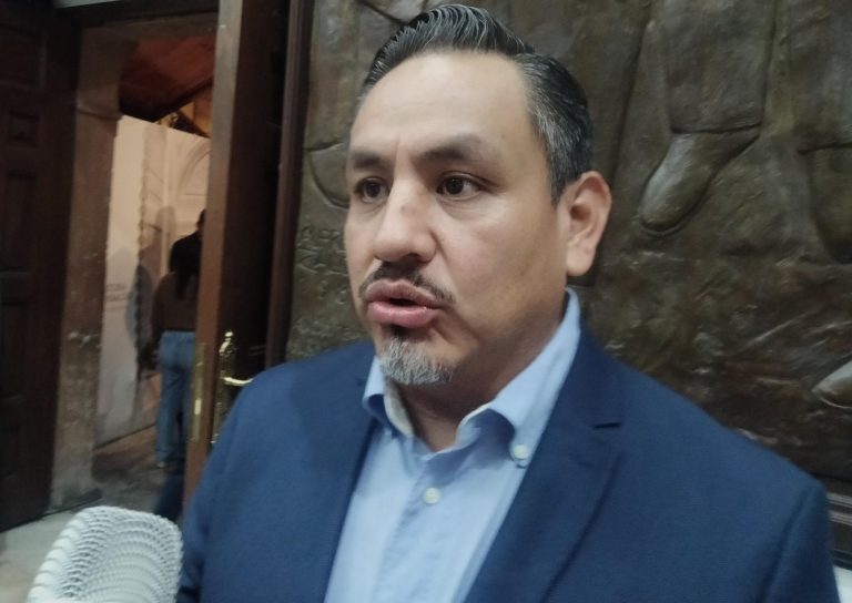 Iniciativa legislativa busca facilitar el acceso a estacionamientos comerciales con dos horas de gratuidad