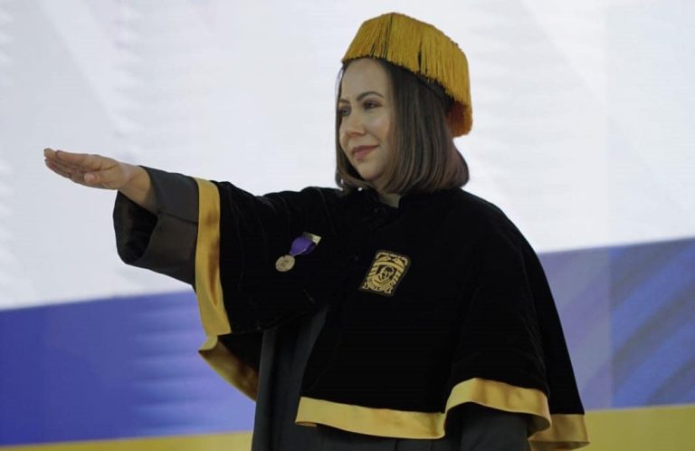 De la dinastía de su fundador, Lydia Nava es nueva rectora de la UVAQ