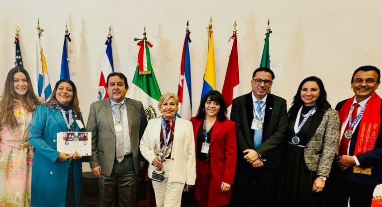 Recibe Alma Bahena medalla Iluminato a la Trayectoria por la FIA