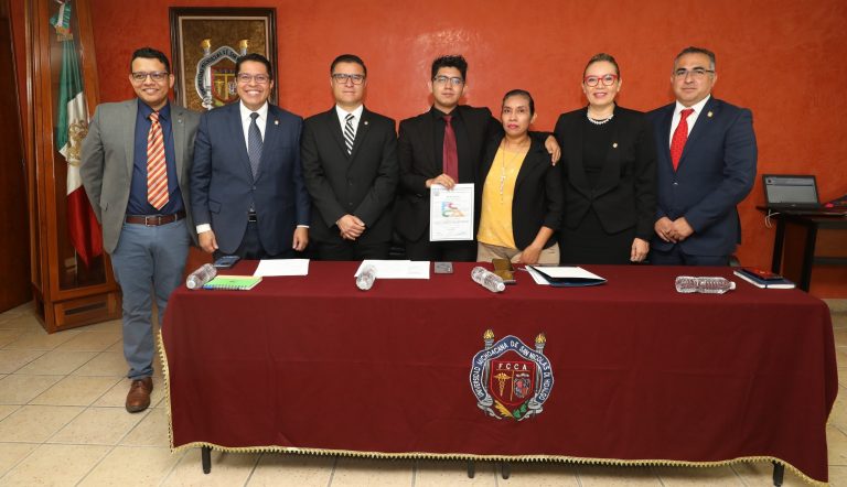 Aplican exámenes recepcionales por promedio de la Facultad de Contaduría de la UMSNH