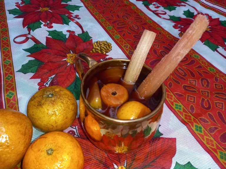El ponche, bebida tradicional de Nochebuena 