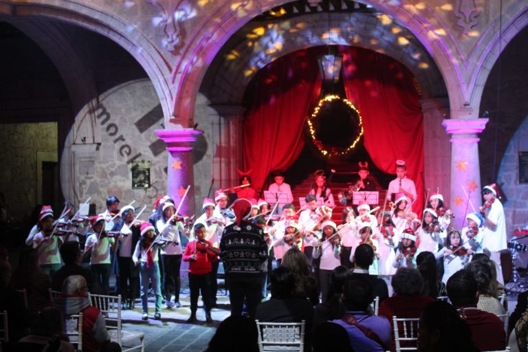 Coros y Orquestas Infantiles de Morelia demuestran su talento en Concierto Navideño