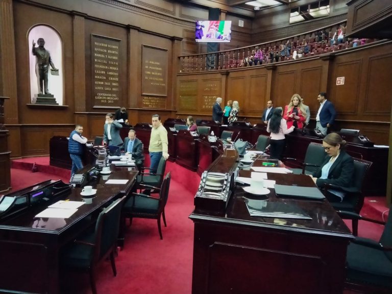 Diputados de Michoacán discutirán leyes de ingresos para más de 30 municipios