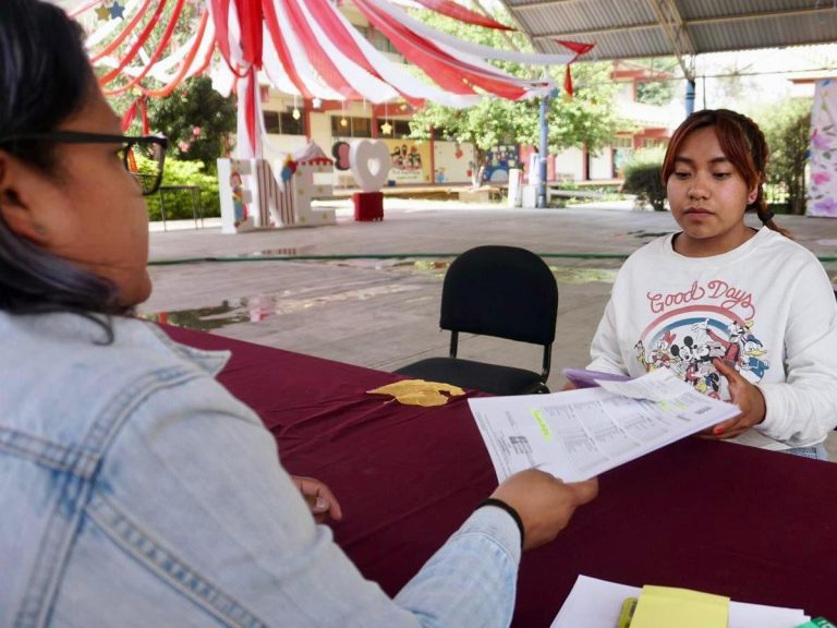 Rífatela estudiando con estas becas de 15 prepas y universidades, en convenio con Iemsysem