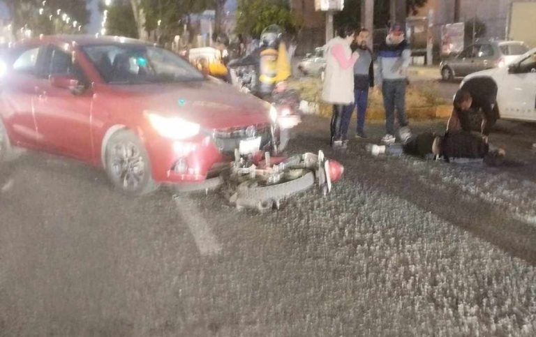 Motociclista resulta herido tras choque contra auto en la avenida Madero Poniente, de Morelia