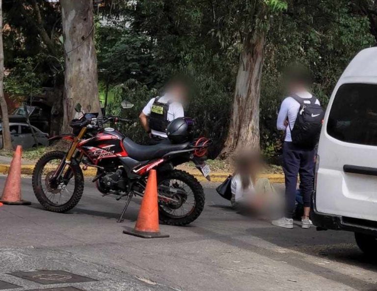 Peatona es atropellada por automovilista en la avenida Solidaridad, de Morelia
