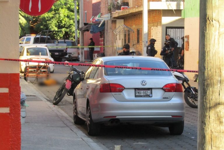 Joven mujer es asesinada a balazos en Zamora