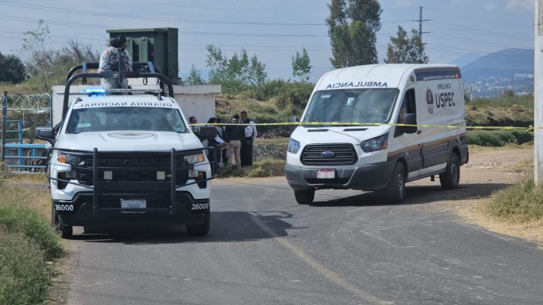 Mujer asesinada es hallada en canal de aguas negras cercano al Río Grande de Morelia