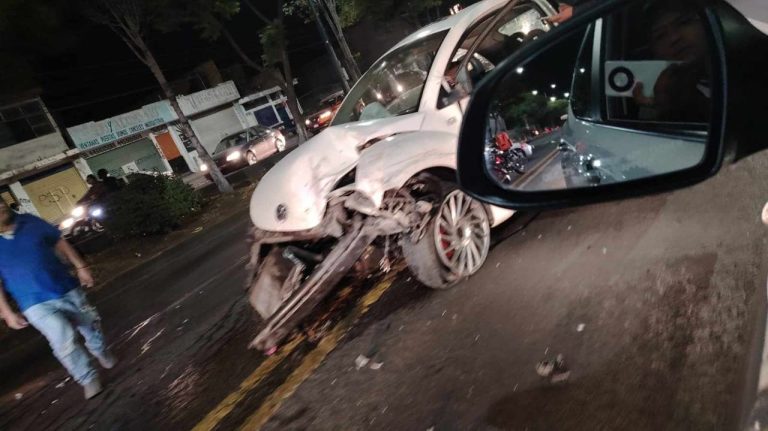 Ocurre carambola vehicular en la Av. Madero Poniente de Morelia