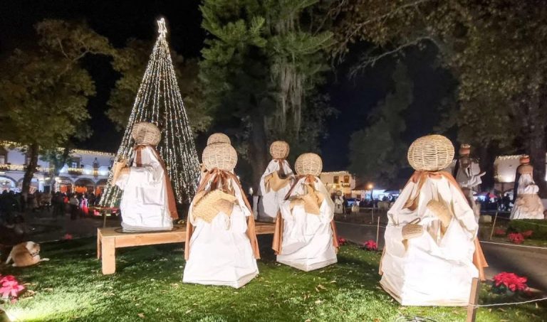 Tlahualiles y Danza de los Viejitos, plasmados en el Nacimiento Monumental de Pátzcuaro