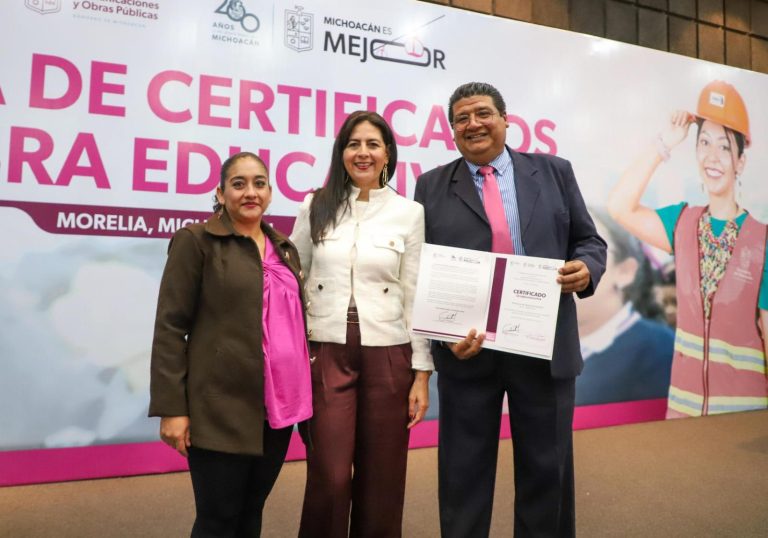 Entregan certificados de obra educativa: SEE