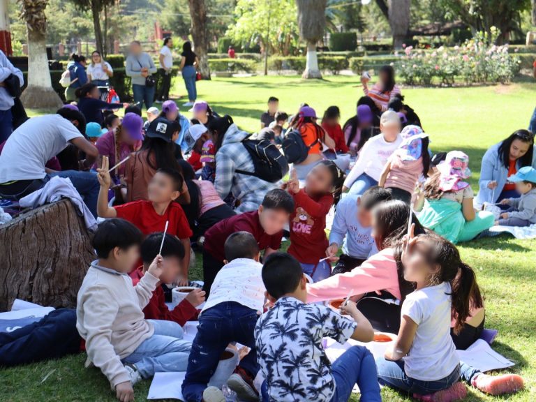 Niñas y niños se expresan contra la violencia hacia la mujer
