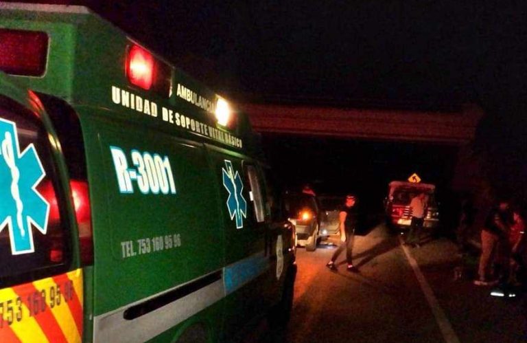 Trágico accidente vial en Lázaro Cárdenas deja un muerto